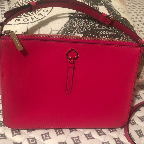 kate spade Handbags - Kate Spade cross body purse
